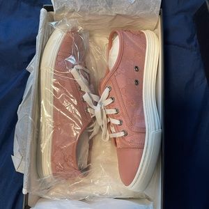 Gucci pink monogram sneakers